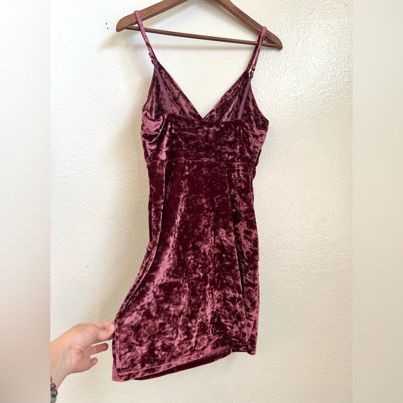FREE PEOPLE - Come together mauve crushed velvet mini dress - Size medium - Picture 6 of 11